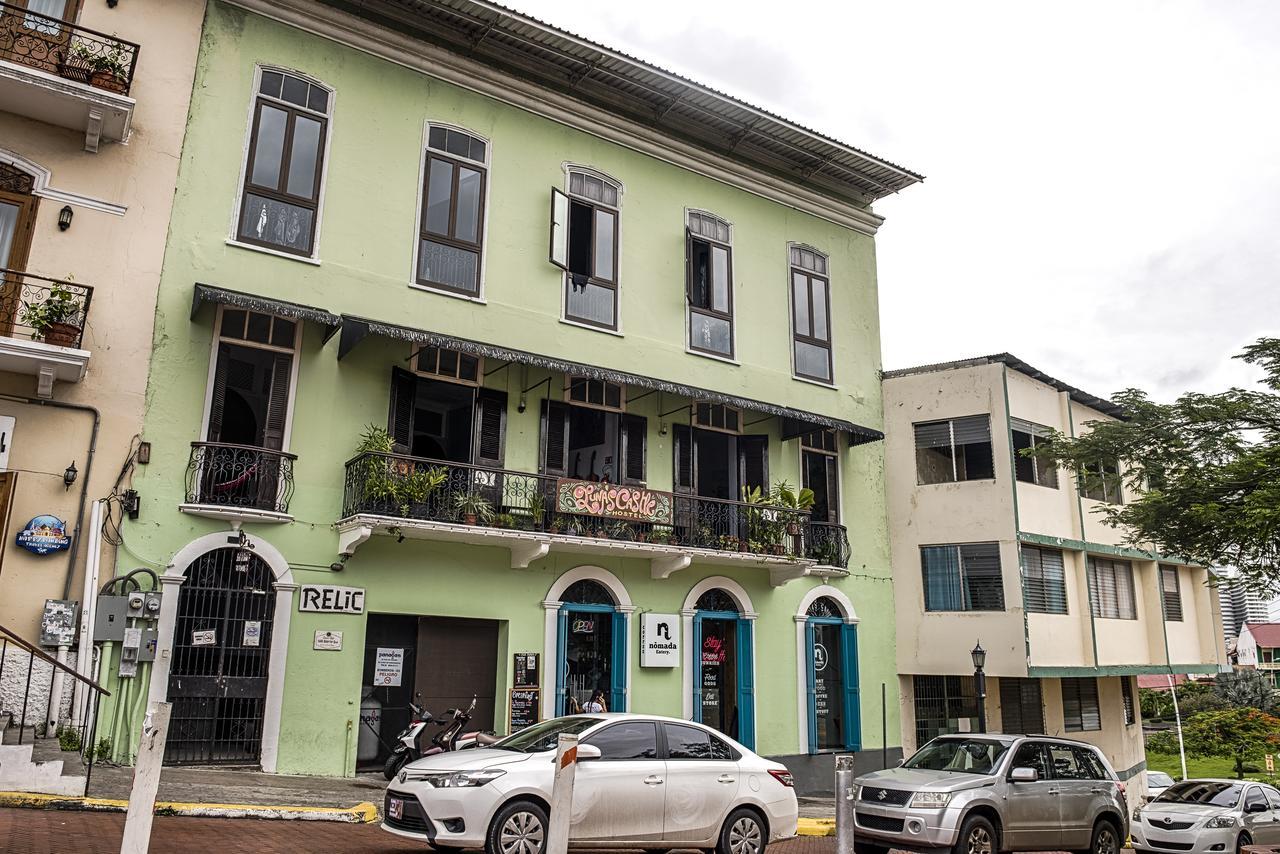 Luna'S Castle Hostel Kota Panama Bagian luar foto