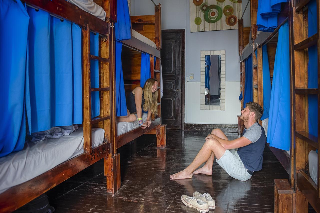 Luna'S Castle Hostel Kota Panama Bagian luar foto